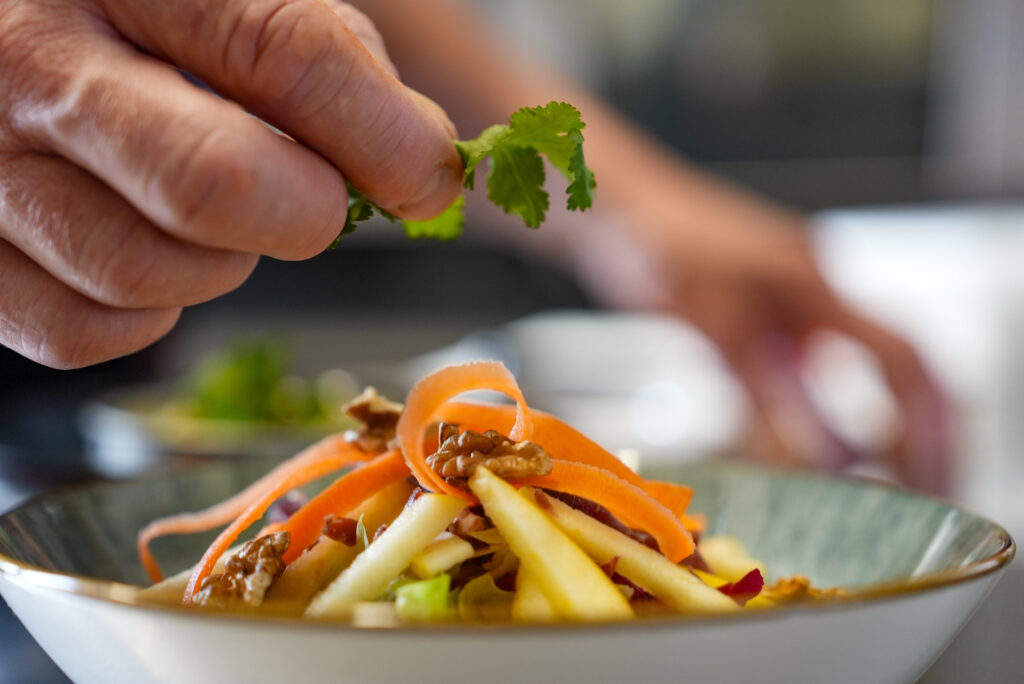 a table restaurant 02185